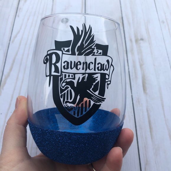 HP School Inspired Peekaboo Wine Glasses - Picture 6 of 8